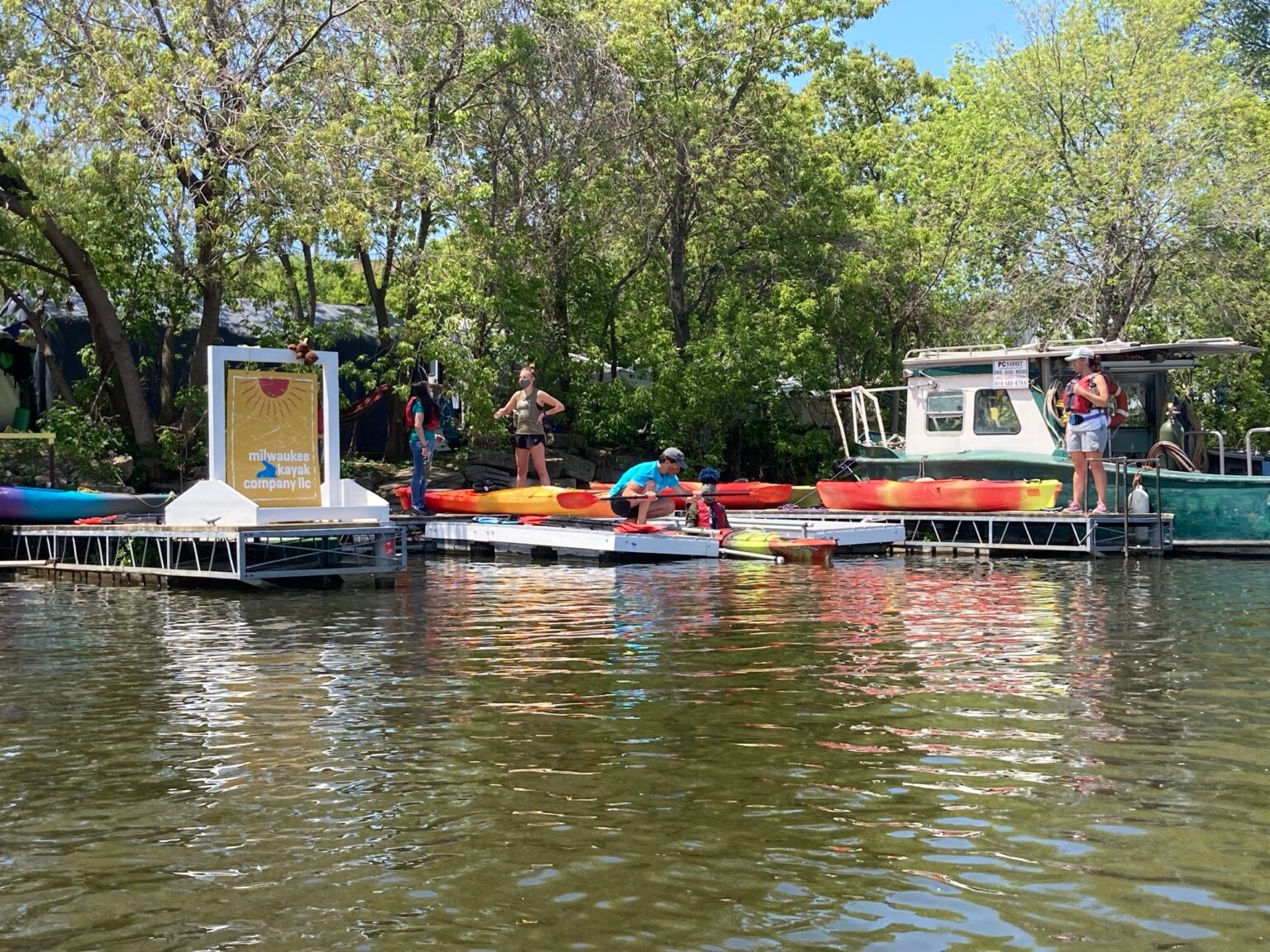 10 Fun Milwaukee Boat Tours and Rentals (2023) Milwaukee With Kids