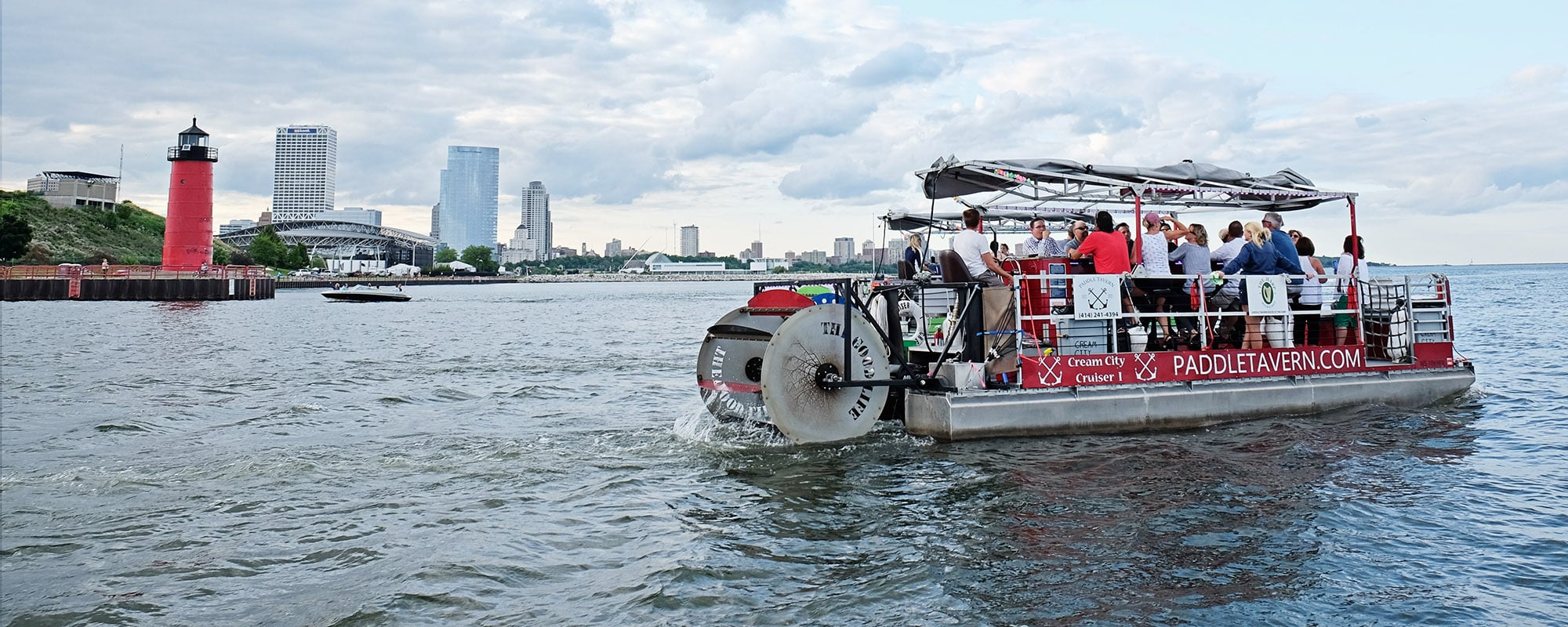 10 Fun Milwaukee Boat Tours and Rentals (2023) Milwaukee With Kids