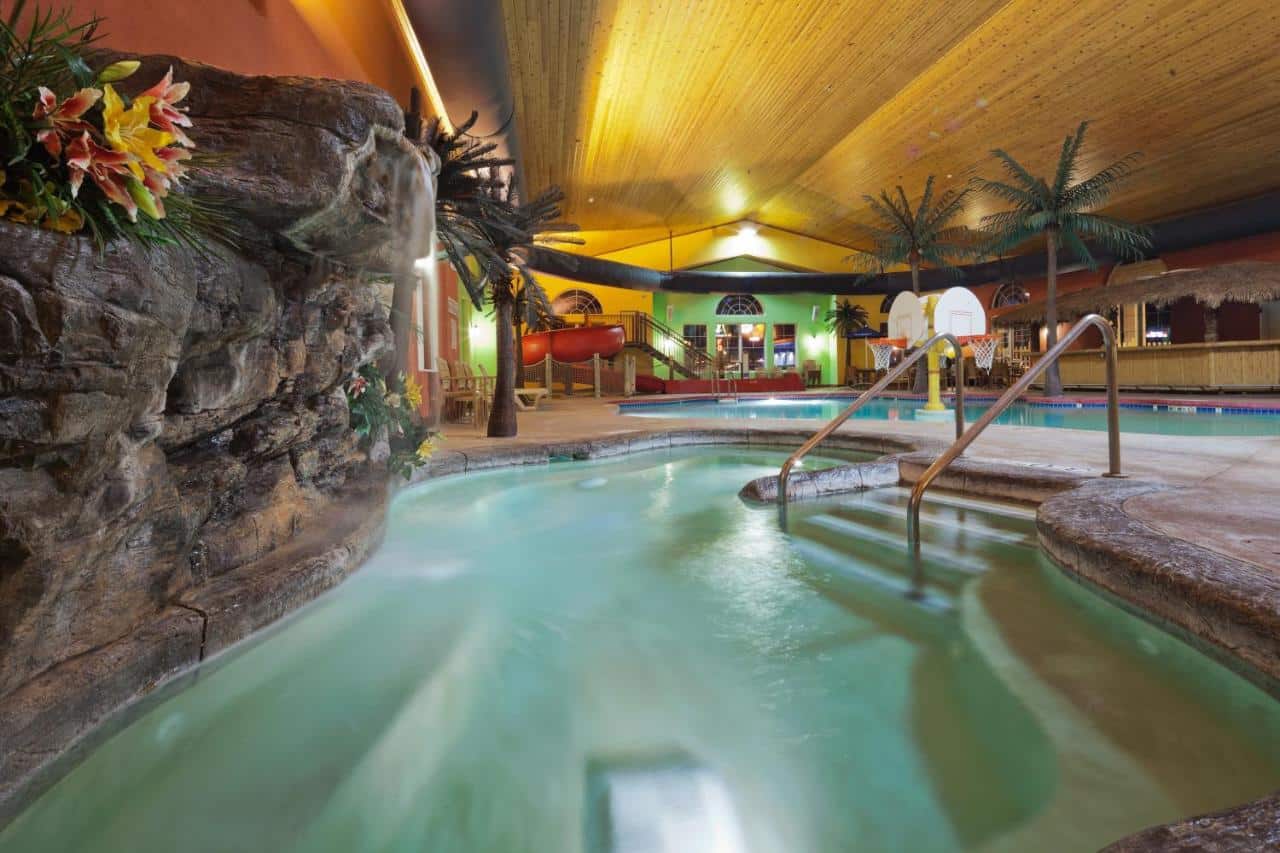 20 Best Wisconsin Hotels With Indoor Water Parks (2024) Milwaukee