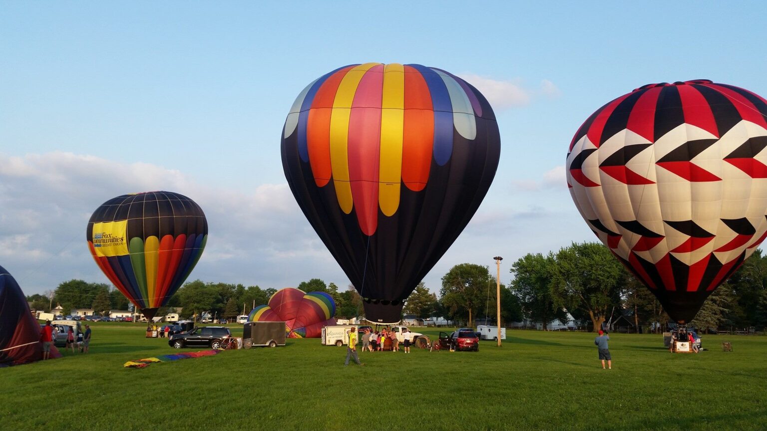 5 Hot Air Balloon Festivals Happening In Wisconsin (2024) Milwaukee