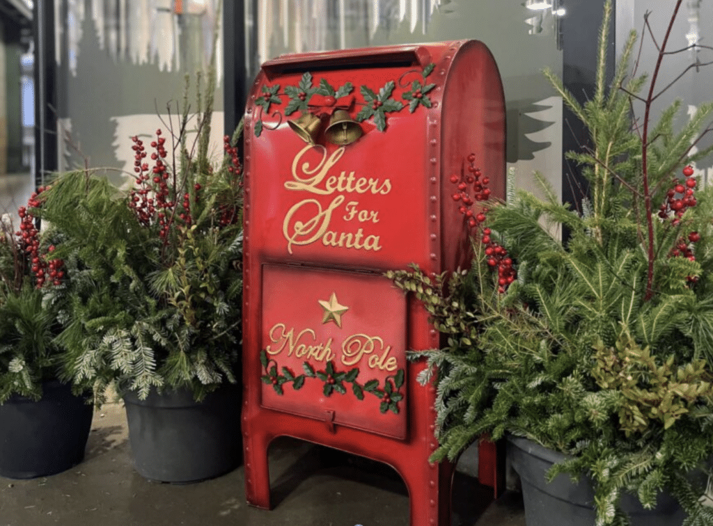 10 Magical Santa's Mailboxes Around Milwaukee (2023) Milwaukee With Kids