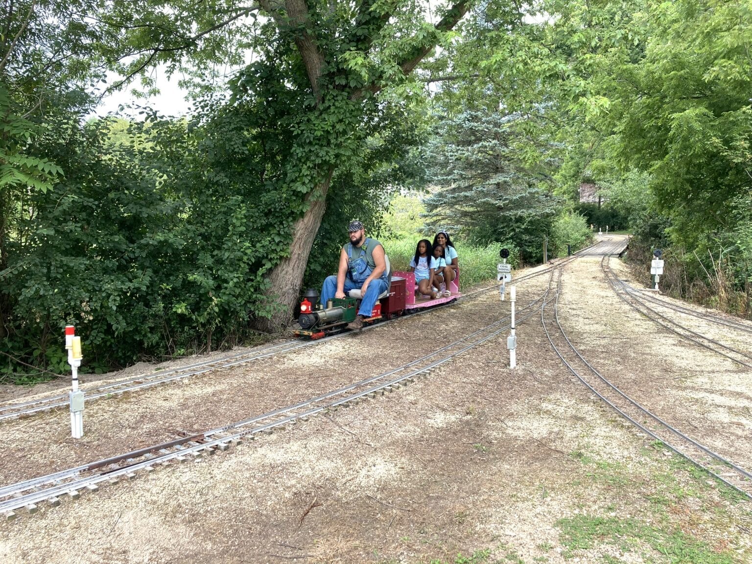 Family Train Rides: MKE Light Engineering Society in Cedarburg (2025 ...