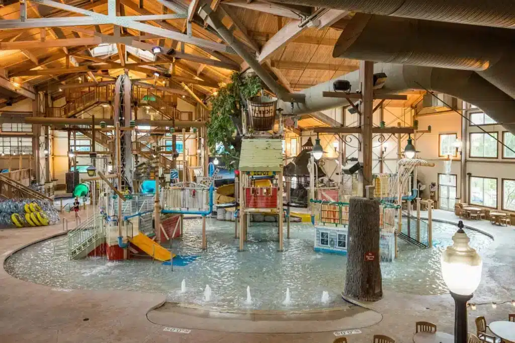 An indoor water park equipped with fountains for kids in Milwaukee