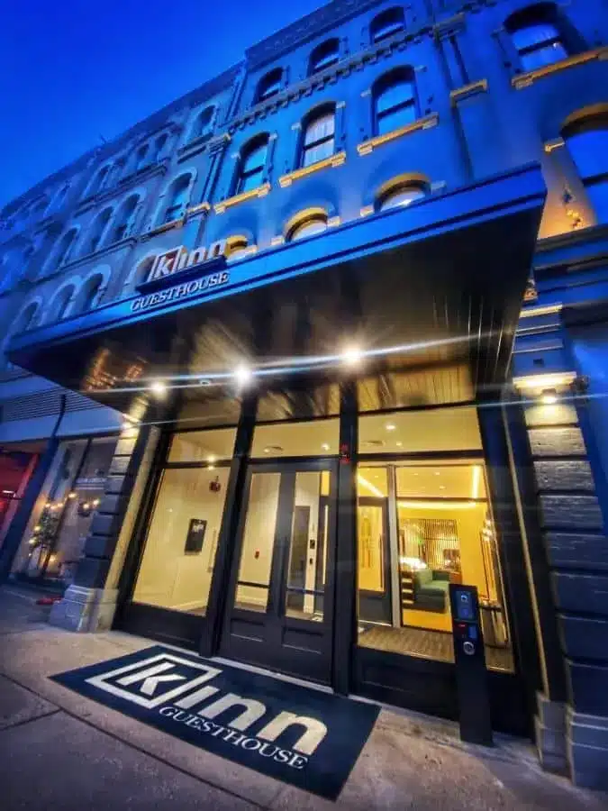 Kinn Guesthouse Downtown Milwaukee