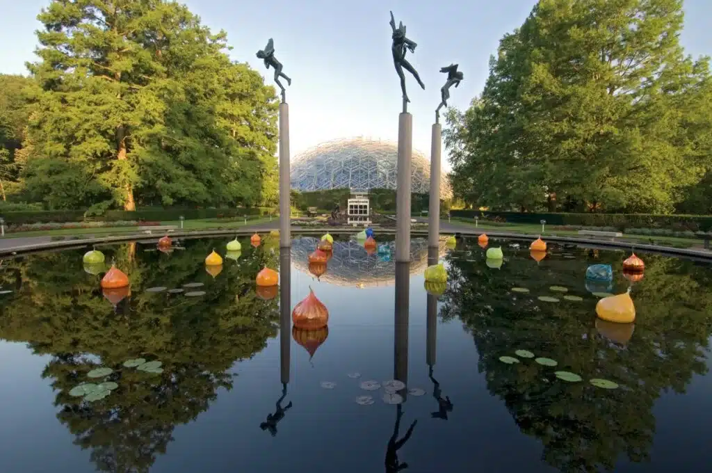 Reflecting pool and sculptures at Missouri Botanical Garden in St. Louis
