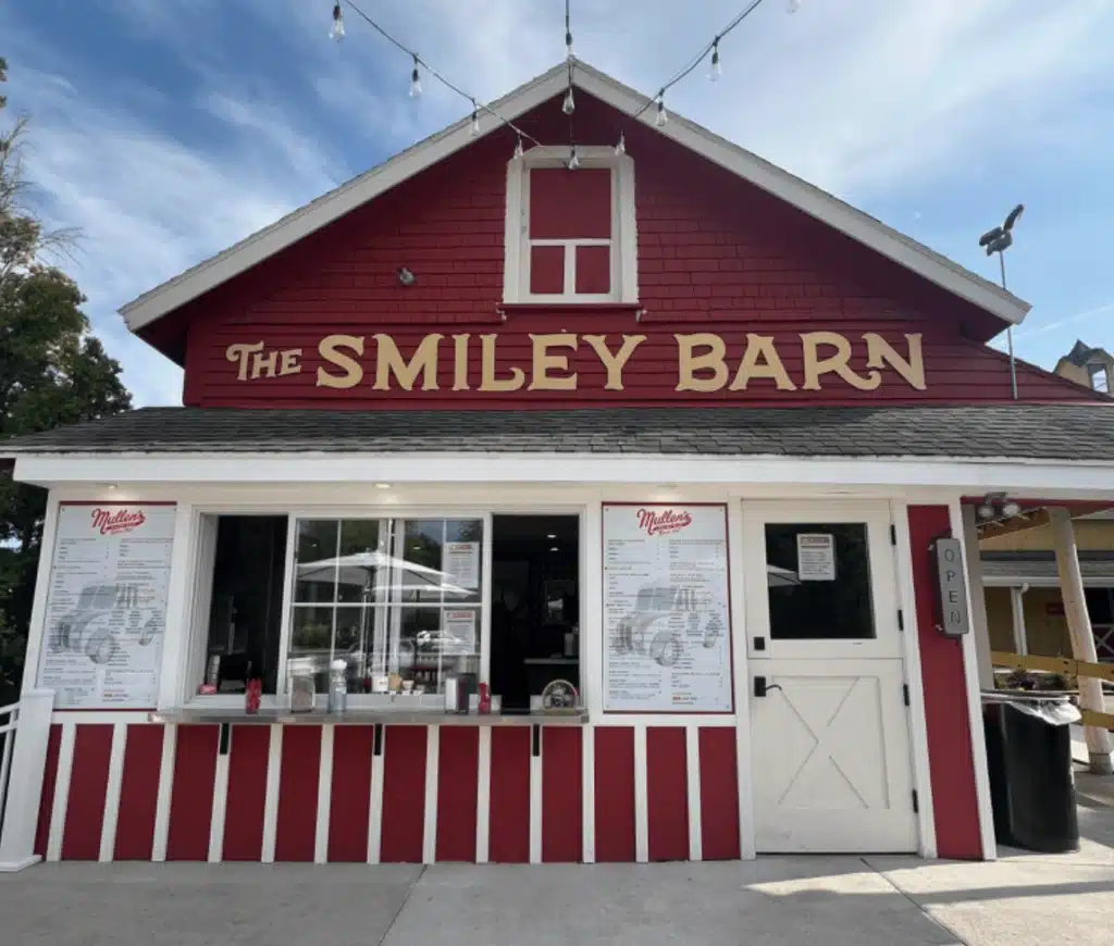 Front view of The Smiley Barn ice cream shop and toy store in Delafield Milwaukee.