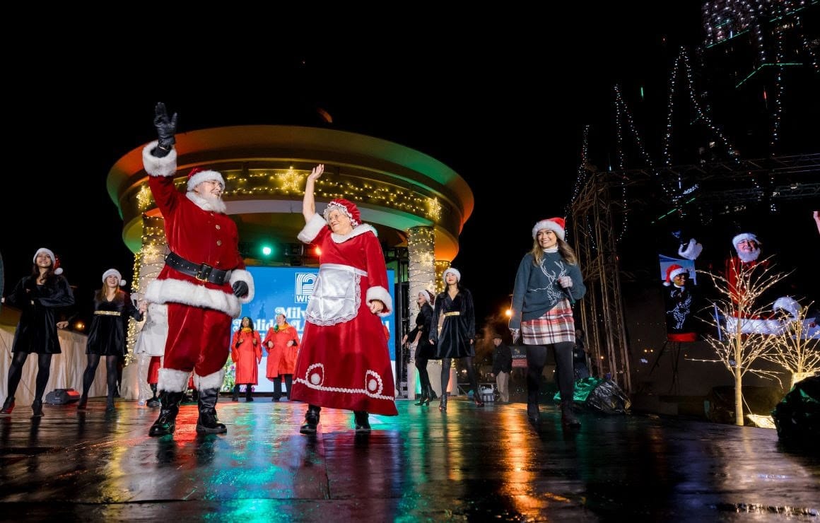 Downtown Holiday Lights Kickoff Extravaganza at Pere Marquette Park